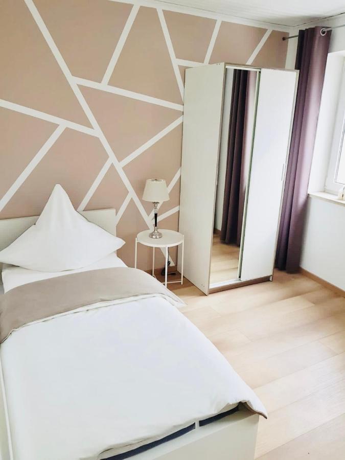 Haus Leipheim Hotel Eksteriør billede
