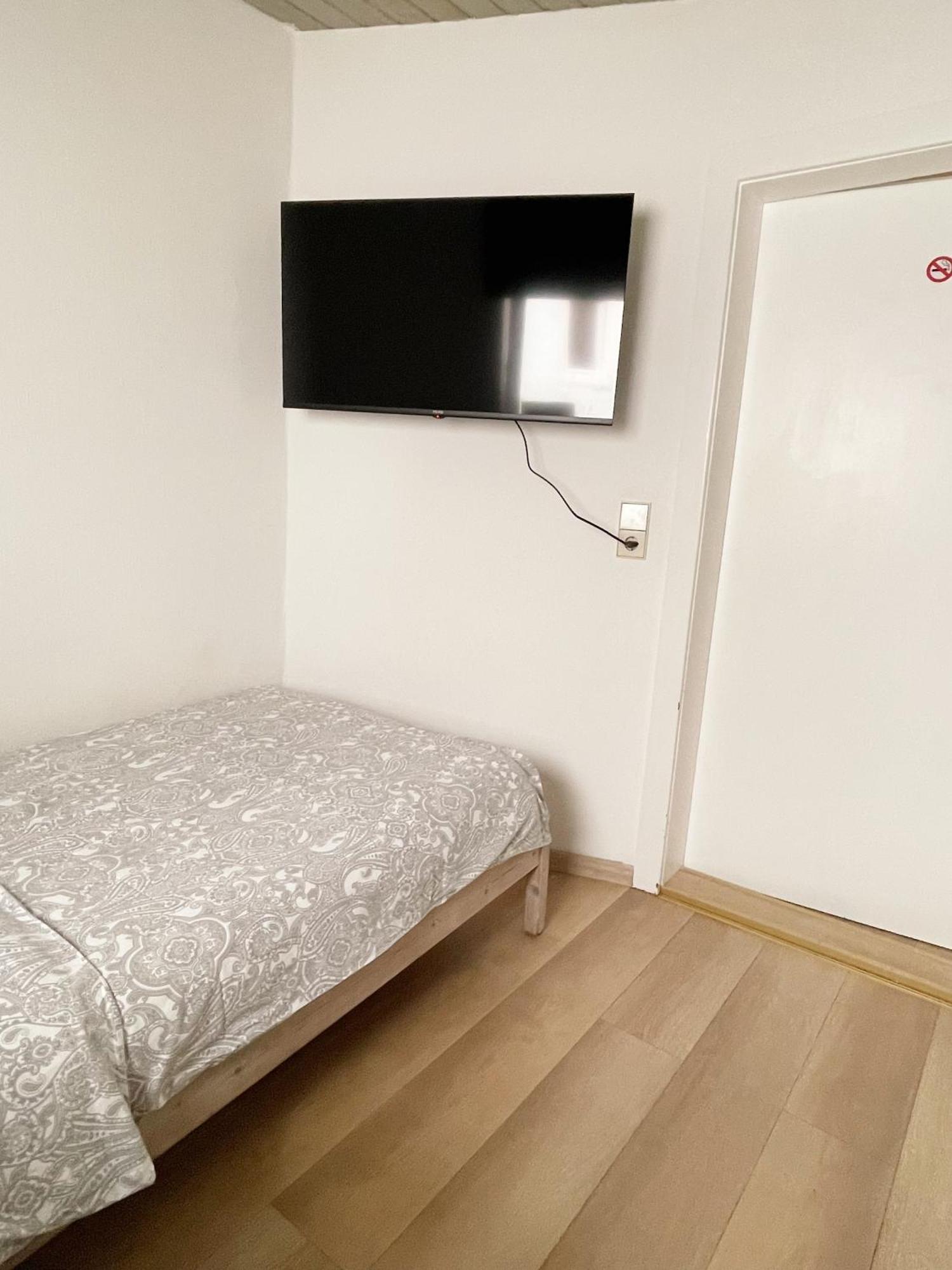 Haus Leipheim Hotel Eksteriør billede